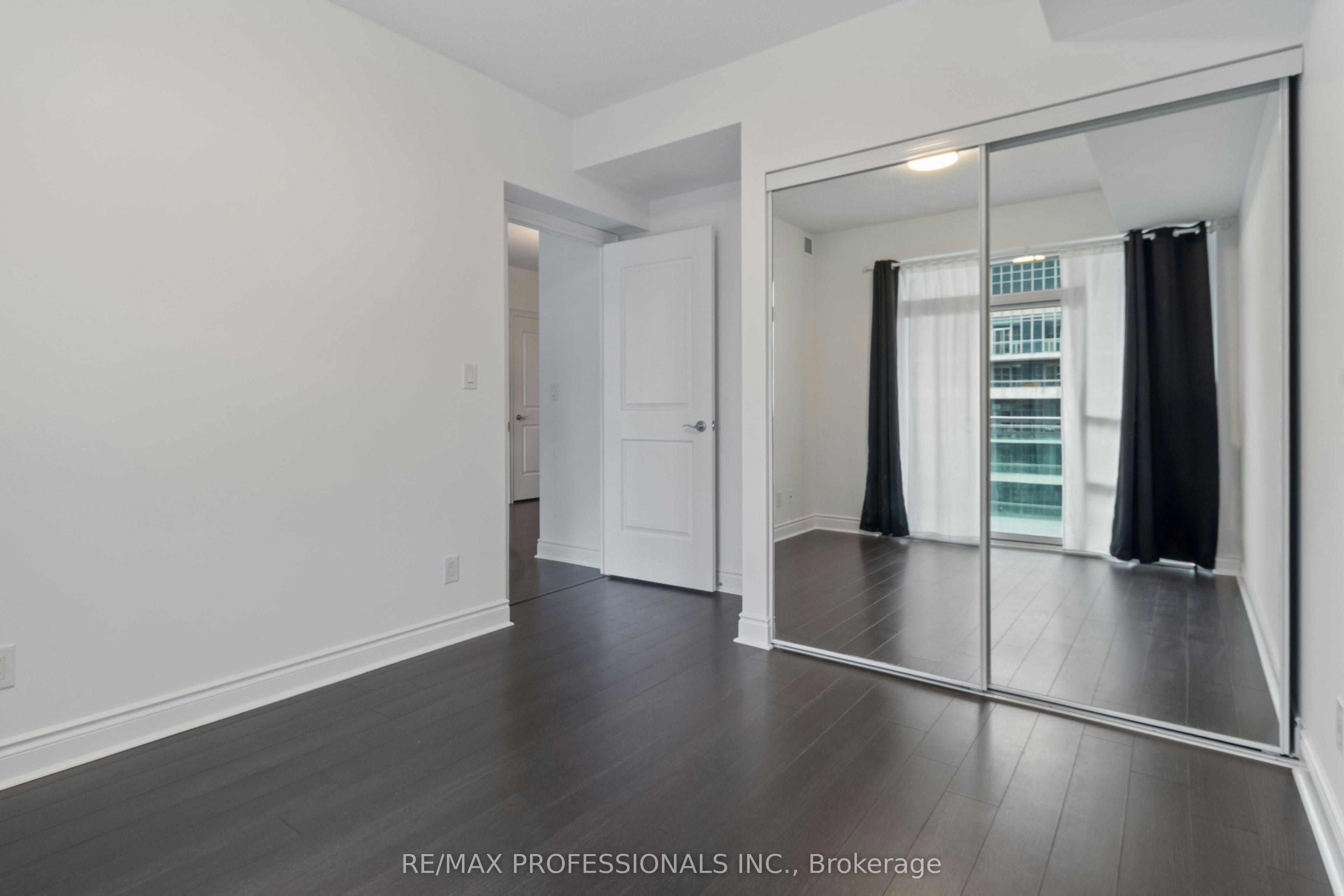 2204-16 Brookers Lane, Toronto, ON, M8V 0A5 - 25