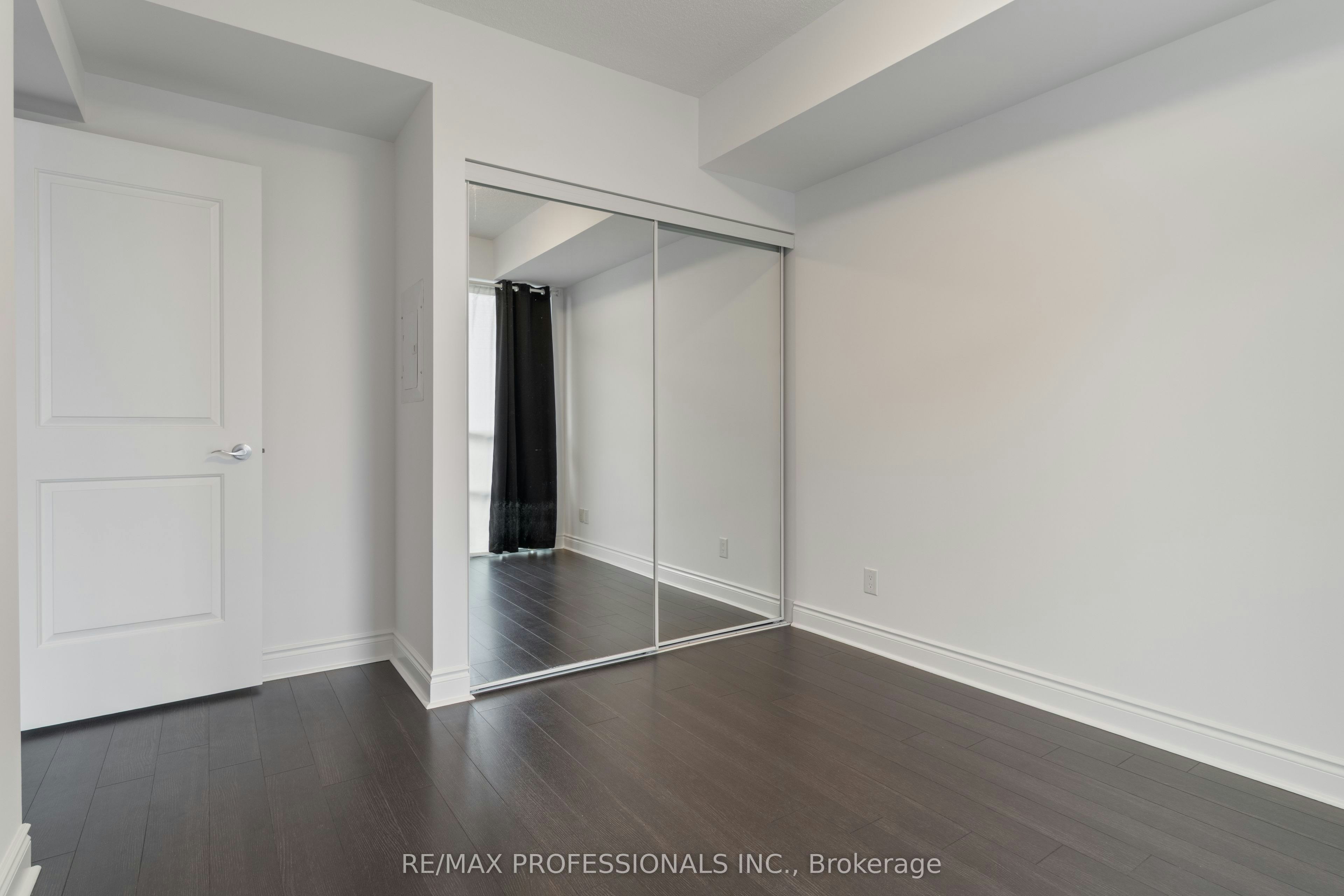 2204-16 Brookers Lane, Toronto, ON, M8V 0A5 - 26
