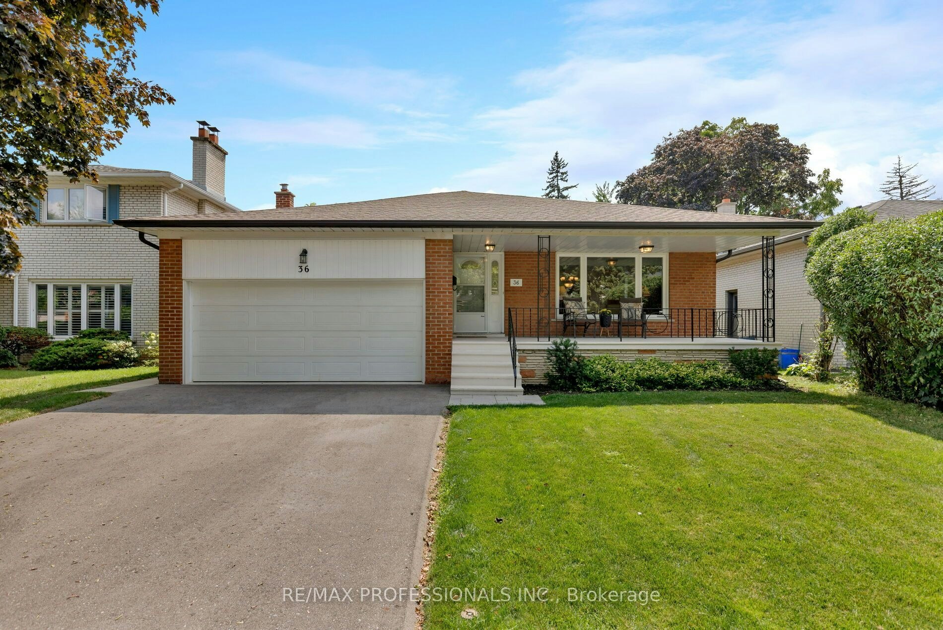 36 Thicket Road, Toronto, ON, M9C 2T6