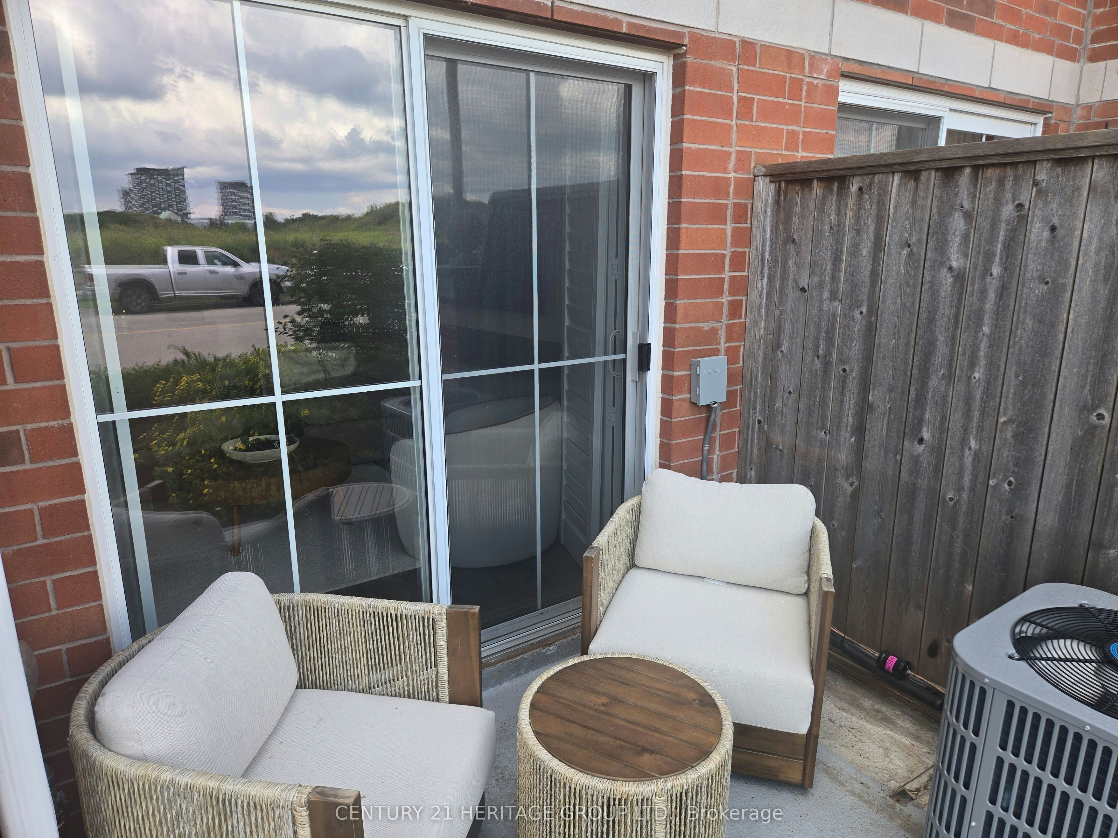 3-2444 Post Road, Oakville, ON, L6H 0J2 - 2
