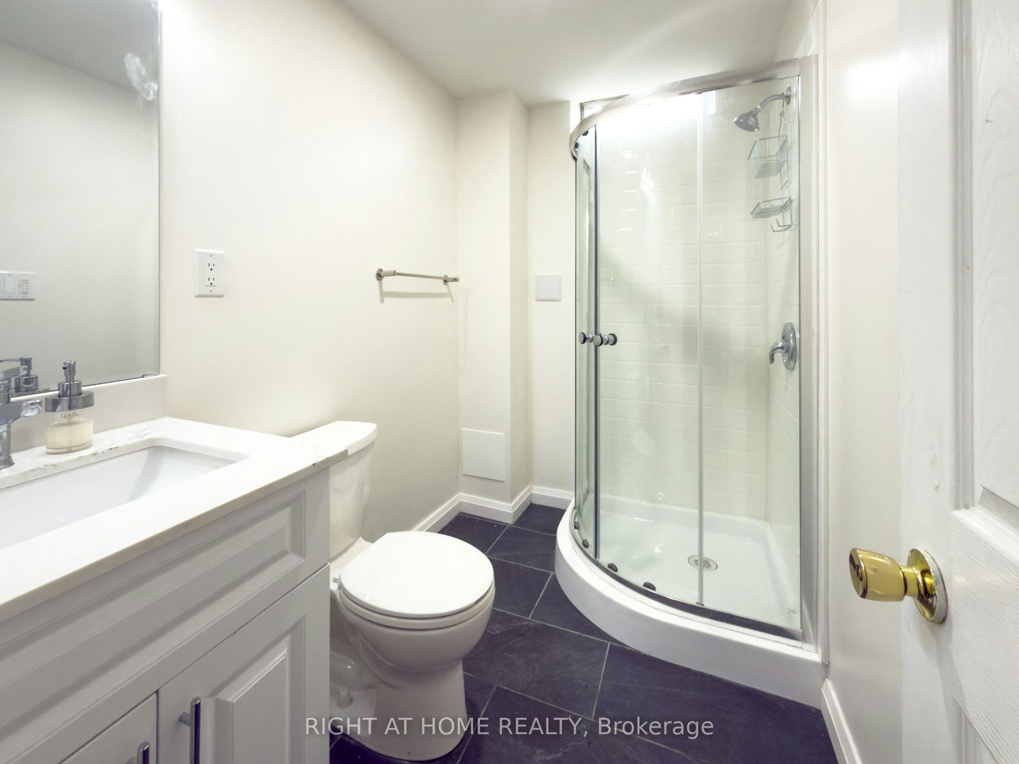 6683 Opera Glass Crescent, Mississauga, ON, L5W 1R8 - 37