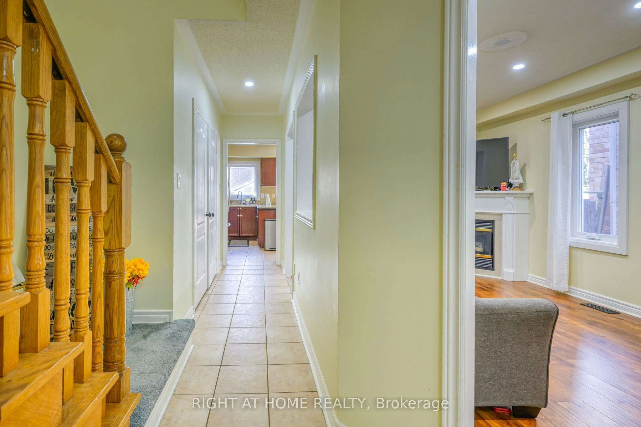 6683 Opera Glass Crescent, Mississauga, ON, L5W 1R8 - 10