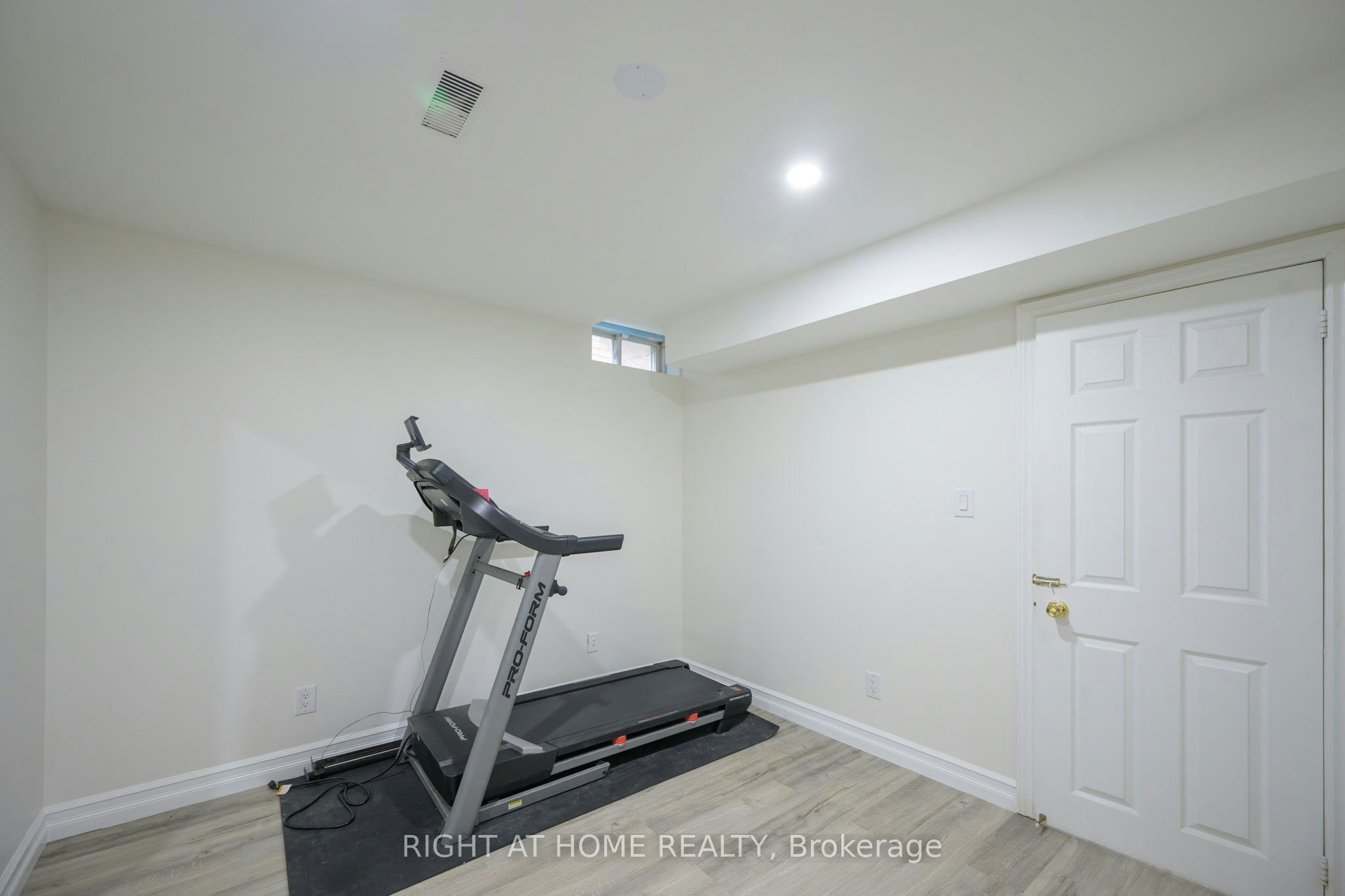 6683 Opera Glass Crescent, Mississauga, ON, L5W 1R8 - 41