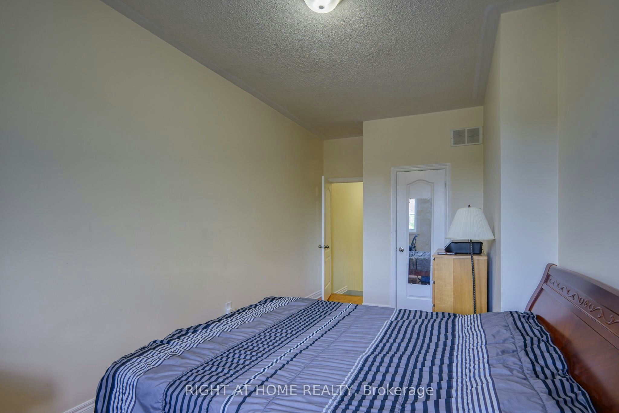 6683 Opera Glass Crescent, Mississauga, ON, L5W 1R8 - 32