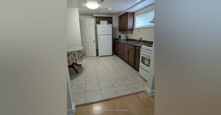 BSMT-11 Daystrom Drive, Toronto, ON, M9M 2A8 - 2