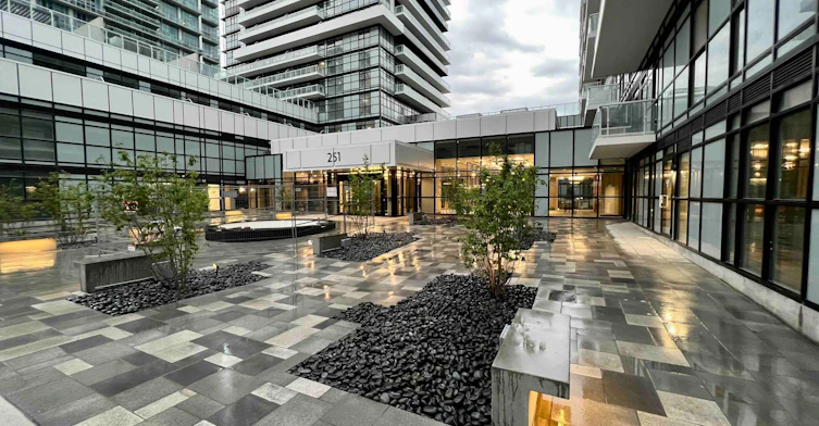 336-251 Manitoba Street, Toronto, ON, M8Y 0C7 - 2
