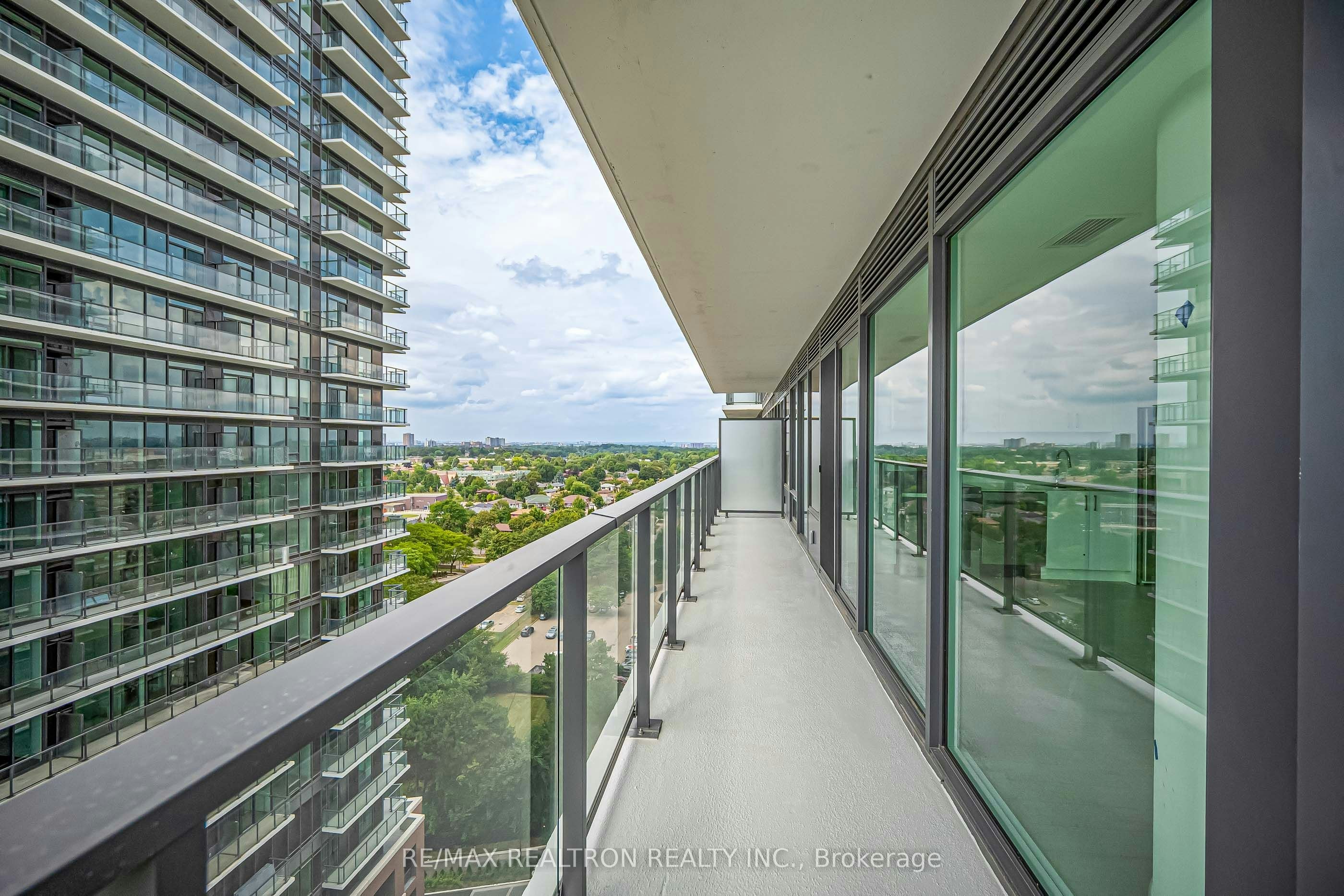 1515-4010 Eglinton Avenue W, Toronto, ON, M5V 0X8 - 42