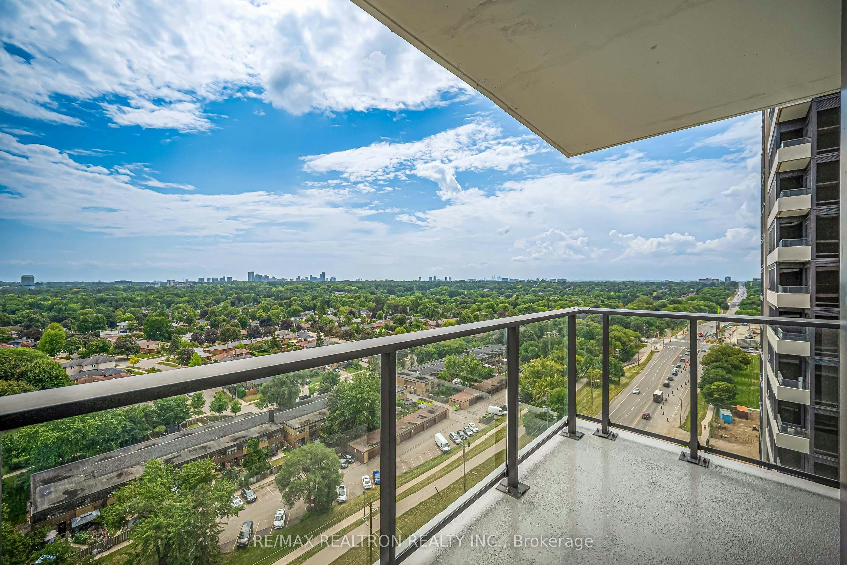 1515-4010 Eglinton Avenue W, Toronto, ON, M5V 0X8 - 43