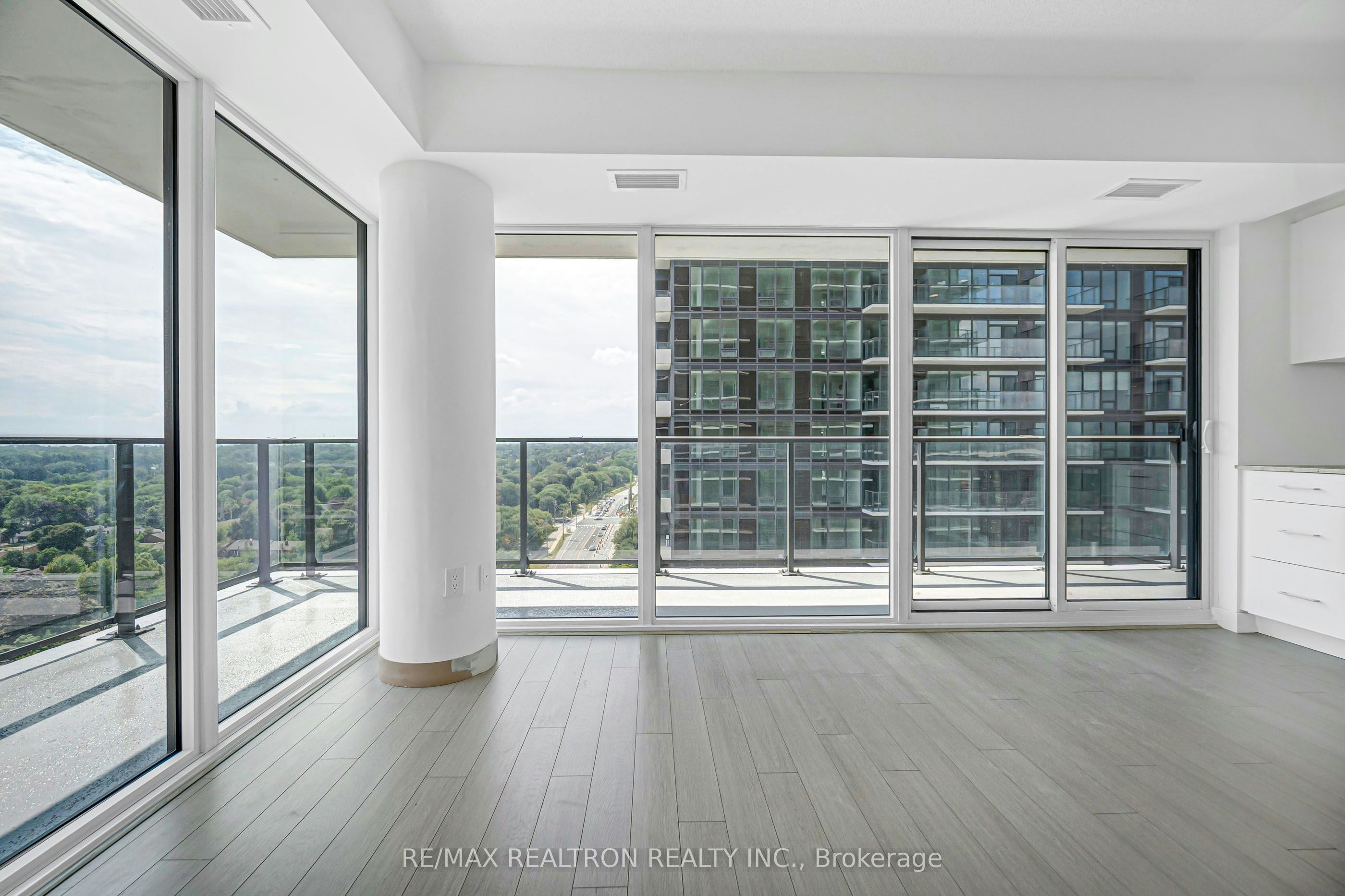 1515-4010 Eglinton Avenue W, Toronto, ON, M5V 0X8 - 18