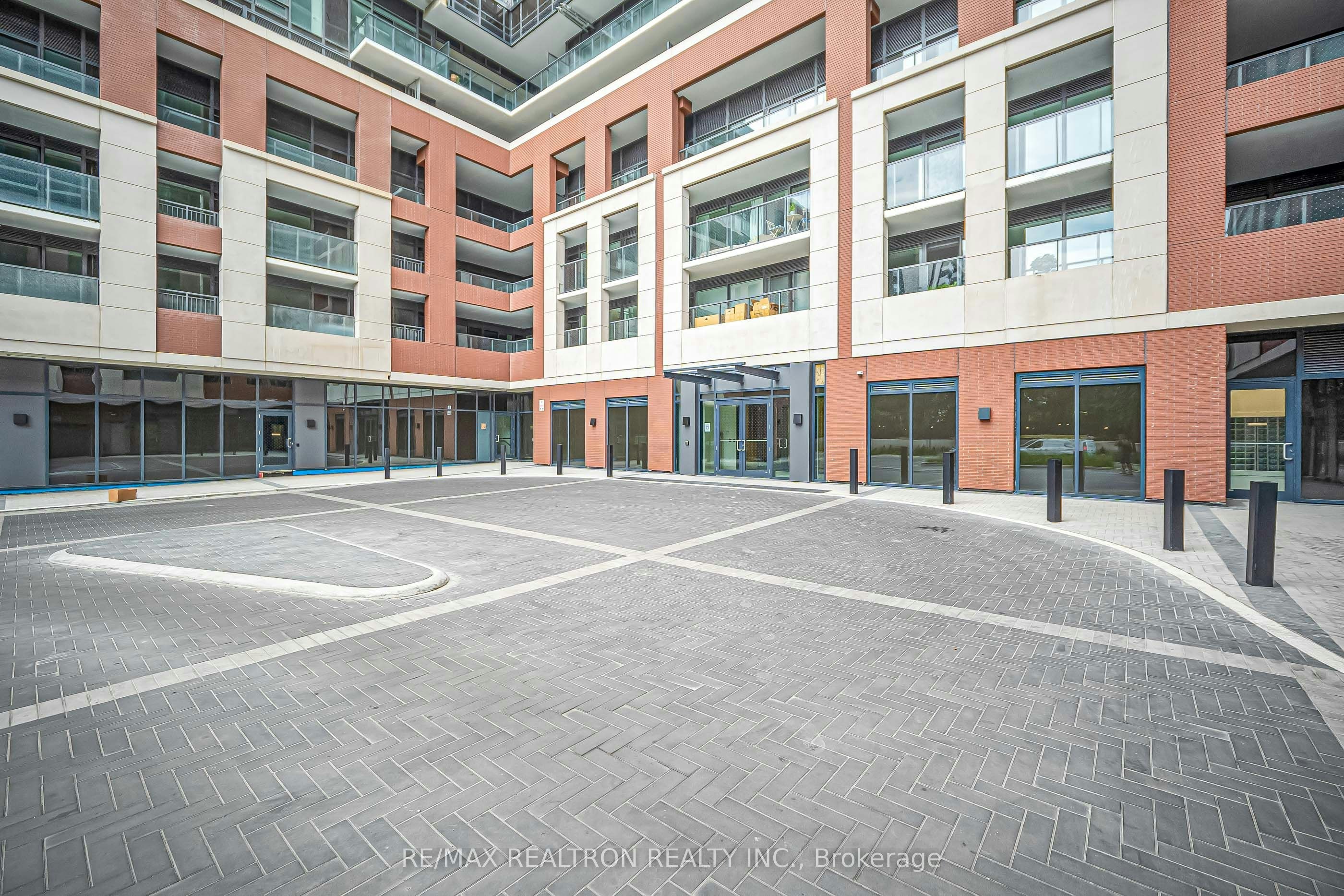 1515-4010 Eglinton Avenue W, Toronto, ON, M5V 0X8 - 2