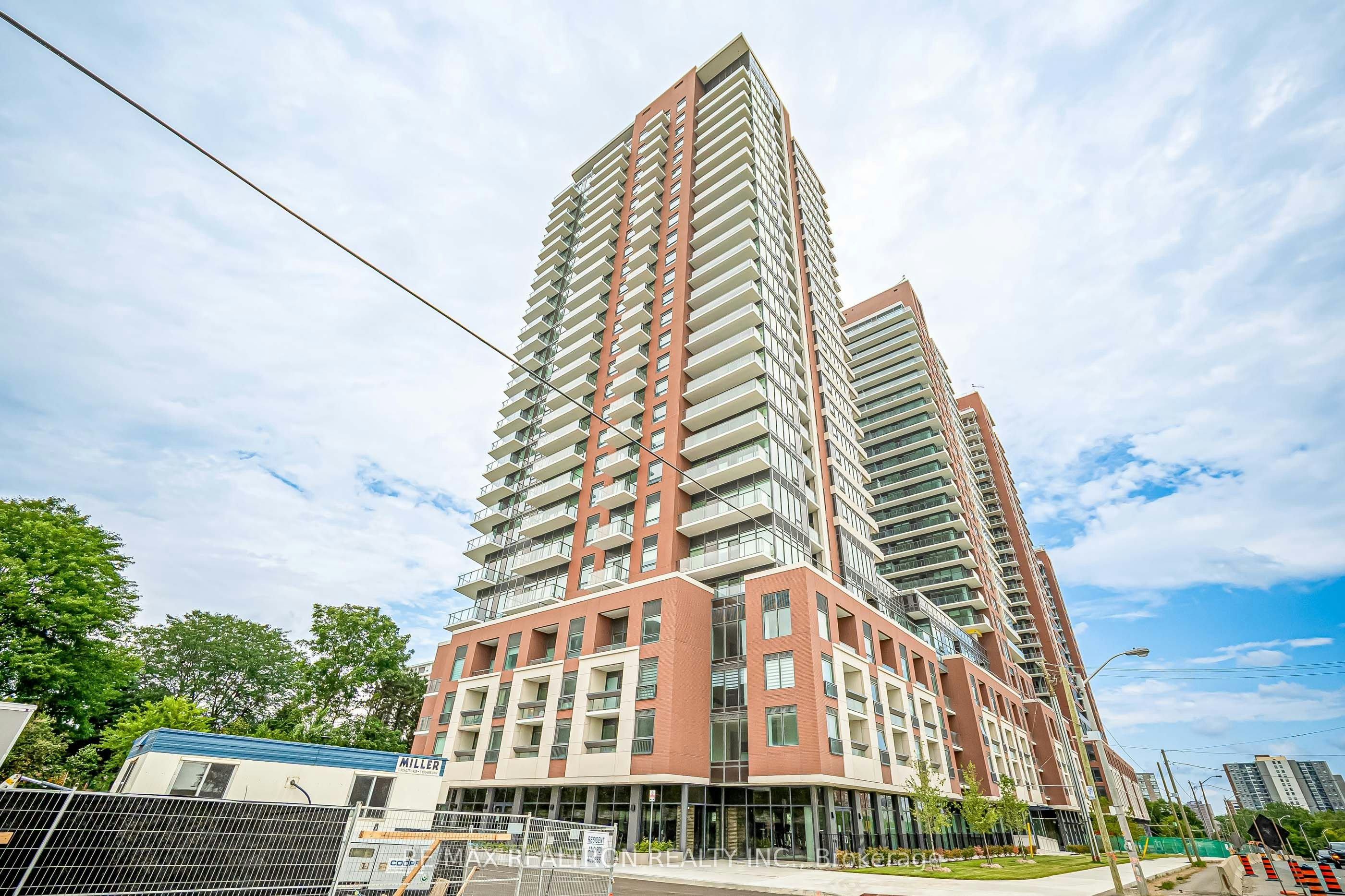 1515-4010 Eglinton Avenue W, Toronto, ON, M5V 0X8