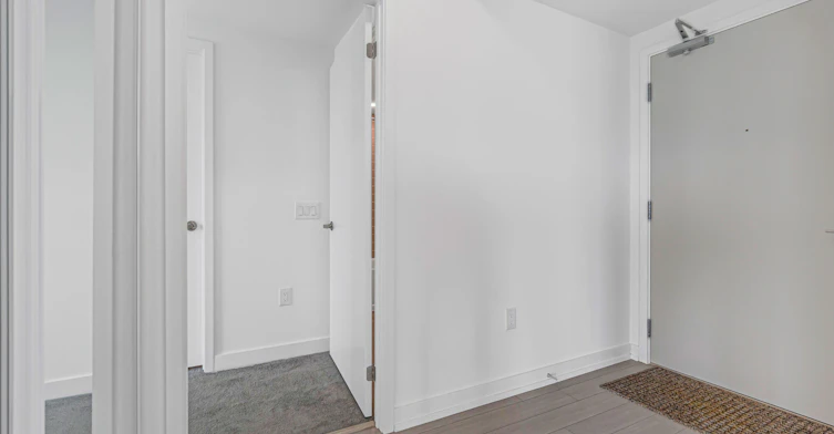 1515-4010 Eglinton Avenue W, Toronto, ON, M5V 0X8 - 4