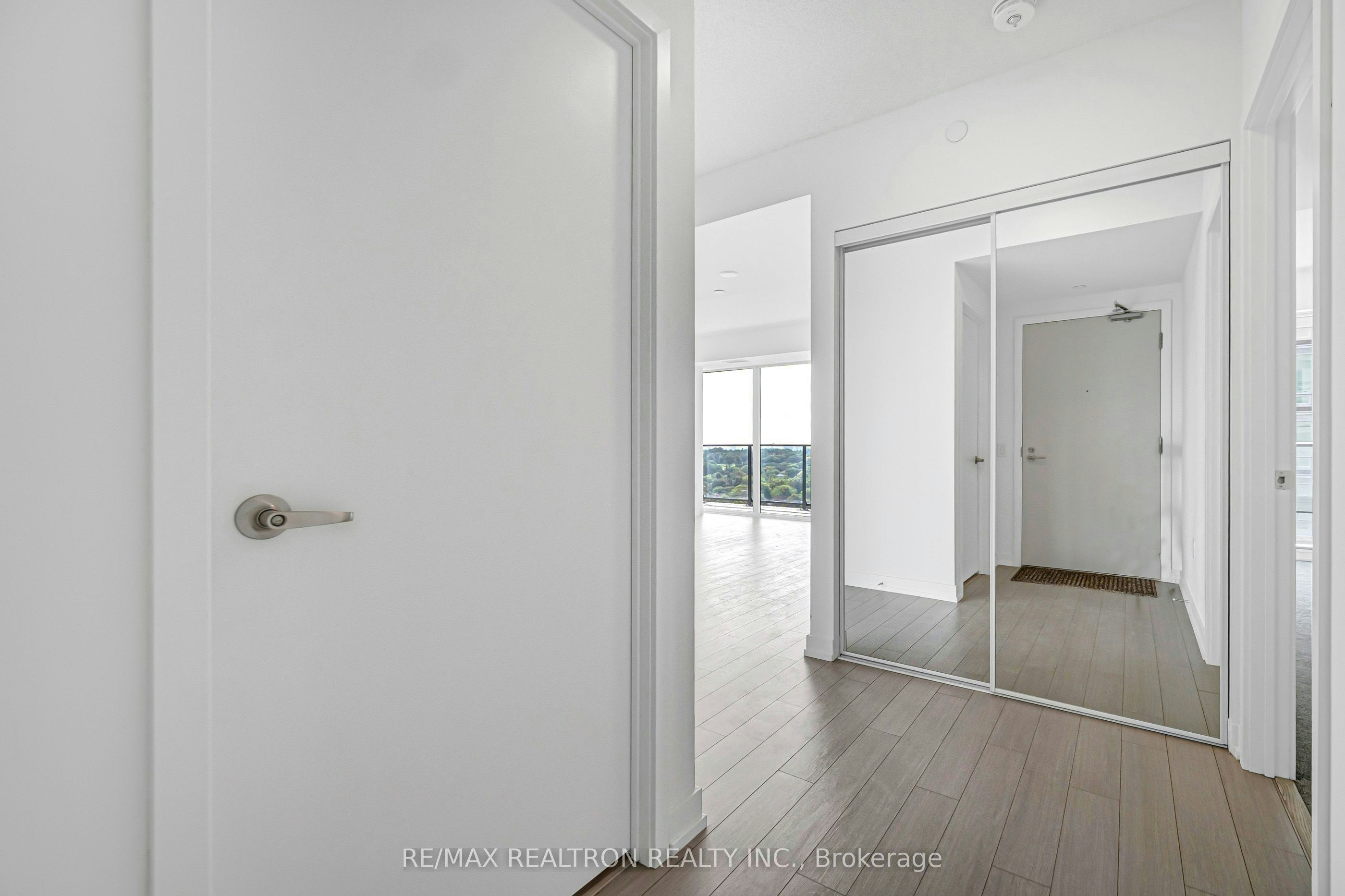 1515-4010 Eglinton Avenue W, Toronto, ON, M5V 0X8 - 5
