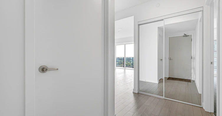 1515-4010 Eglinton Avenue W, Toronto, ON, M5V 0X8 - 5