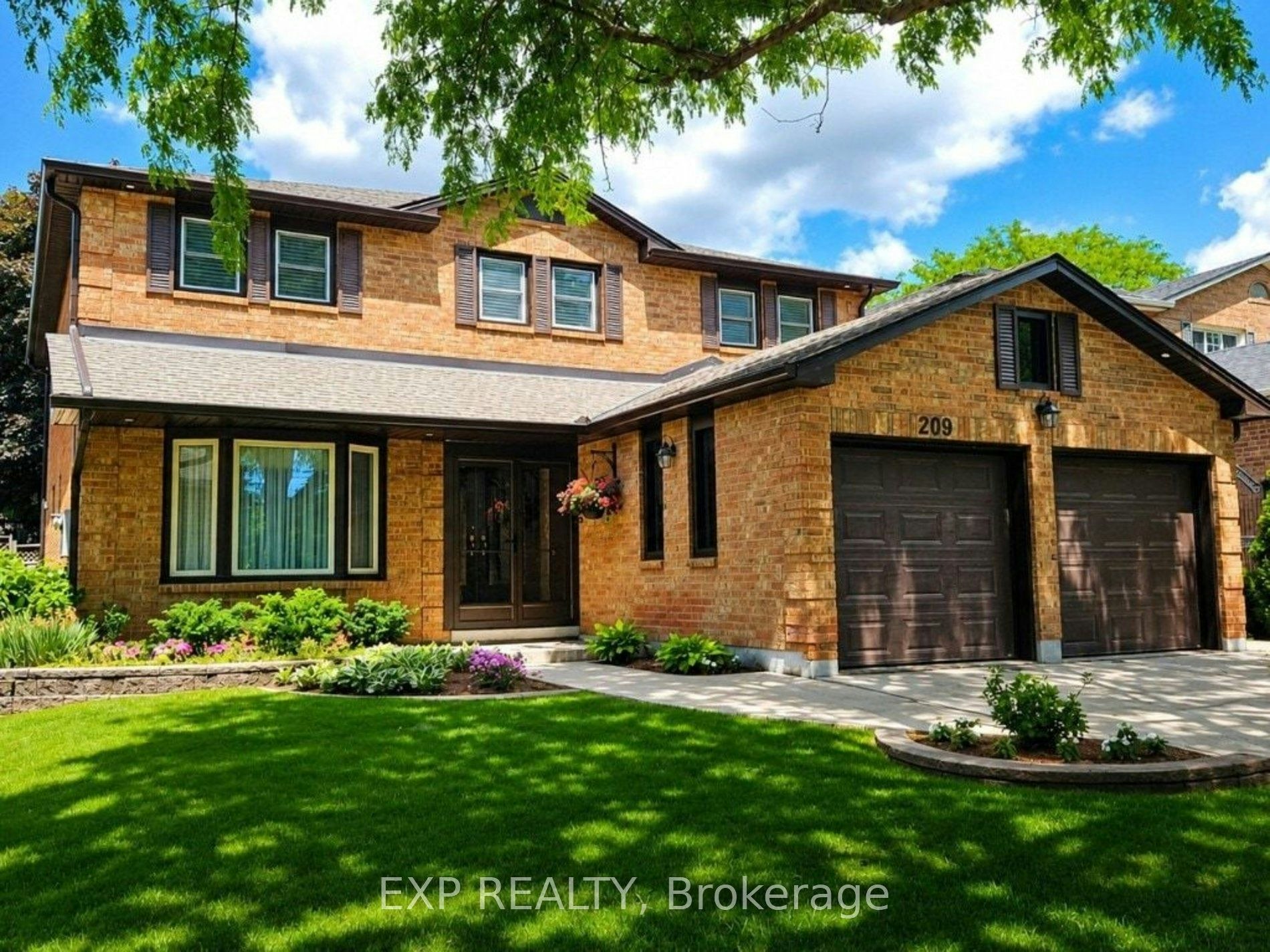 209 Nottingham Drive, Oakville, ON, L6H 4H7