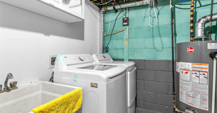 LOWER-42 Dixfield Drive, Toronto, ON, M9C 4J1 - 24