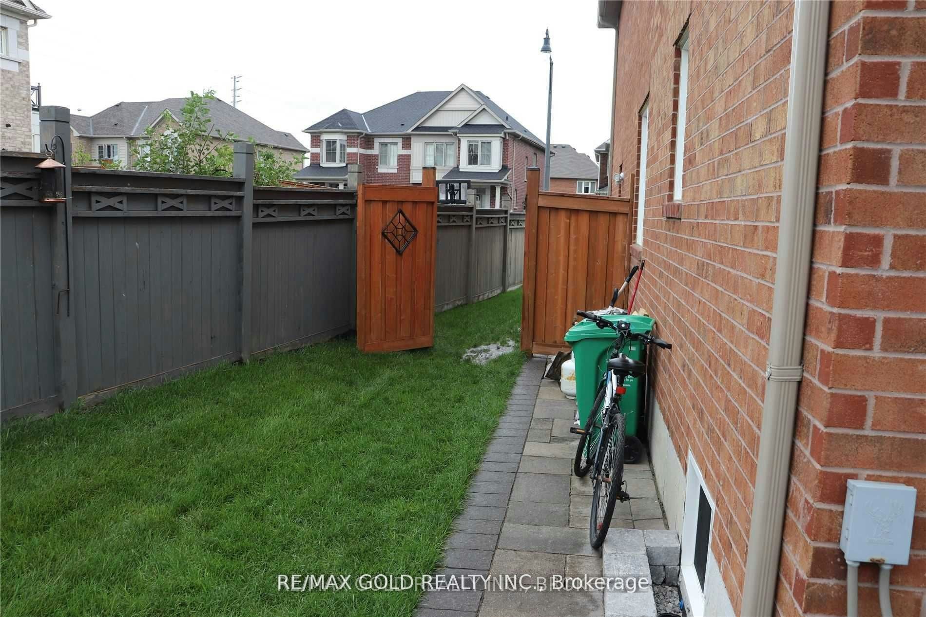 45 Biddens Square, Brampton, ON, L6P 3P9 - 9