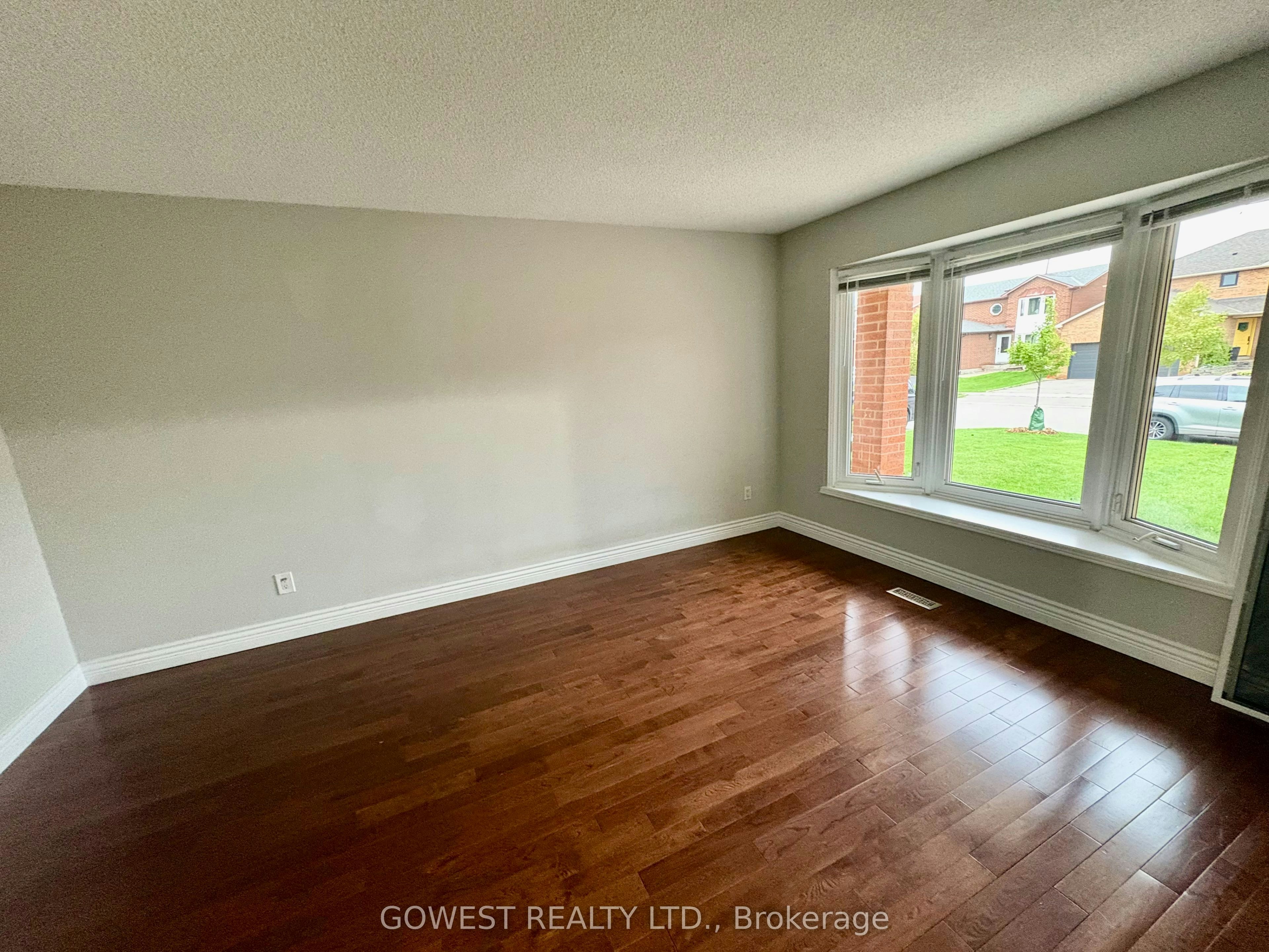 4138 Independence Avenue, Mississauga, ON, L4Z 2T4 - 4