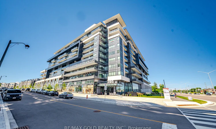 243-395 Dundas Street W