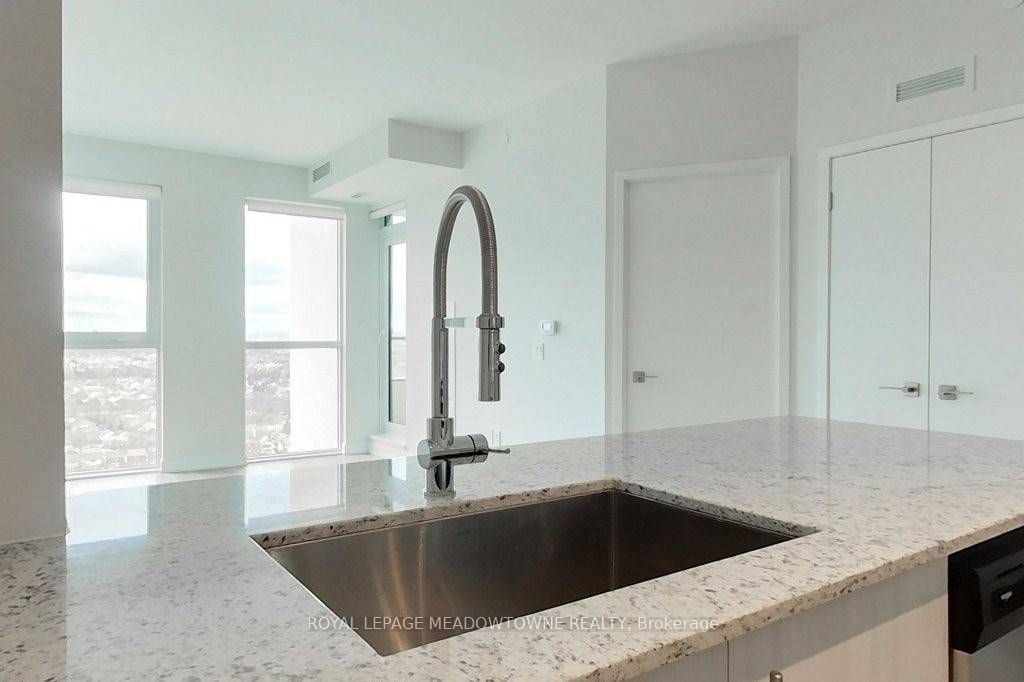 2411-4055 Parkside Drive, Mississauga, ON, L5B 0K8 - 12