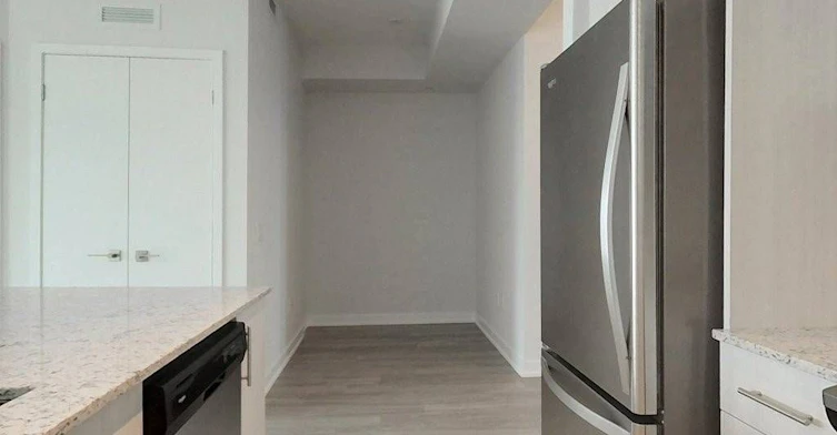 2411-4055 Parkside Drive, Mississauga, ON, L5B 0K8 - 17