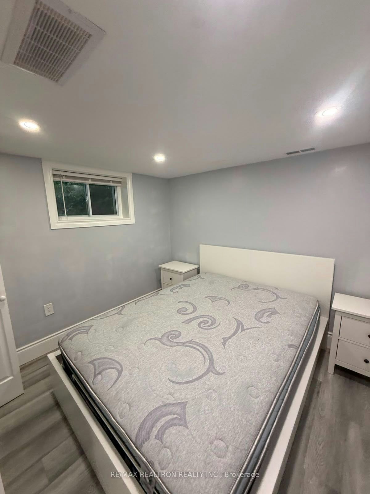 705 Cedar Avenue N, Burlington, ON, L7T 2R6 - 15