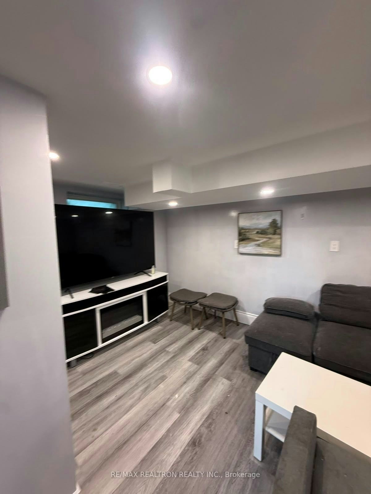 705 Cedar Avenue N, Burlington, ON, L7T 2R6 - 12