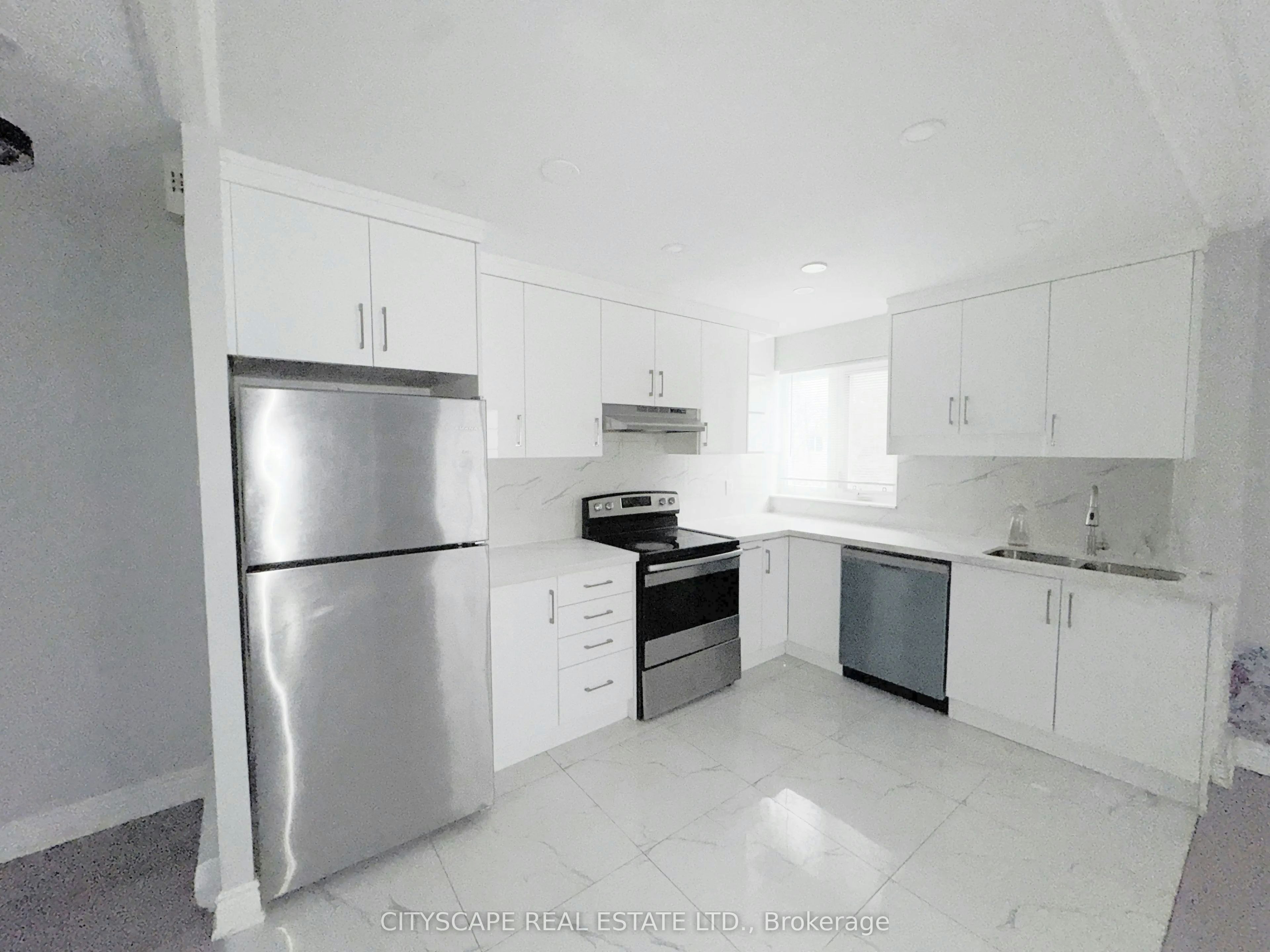 192-1055 Dundas Street E, Mississauga, ON, L4Y 3X6
