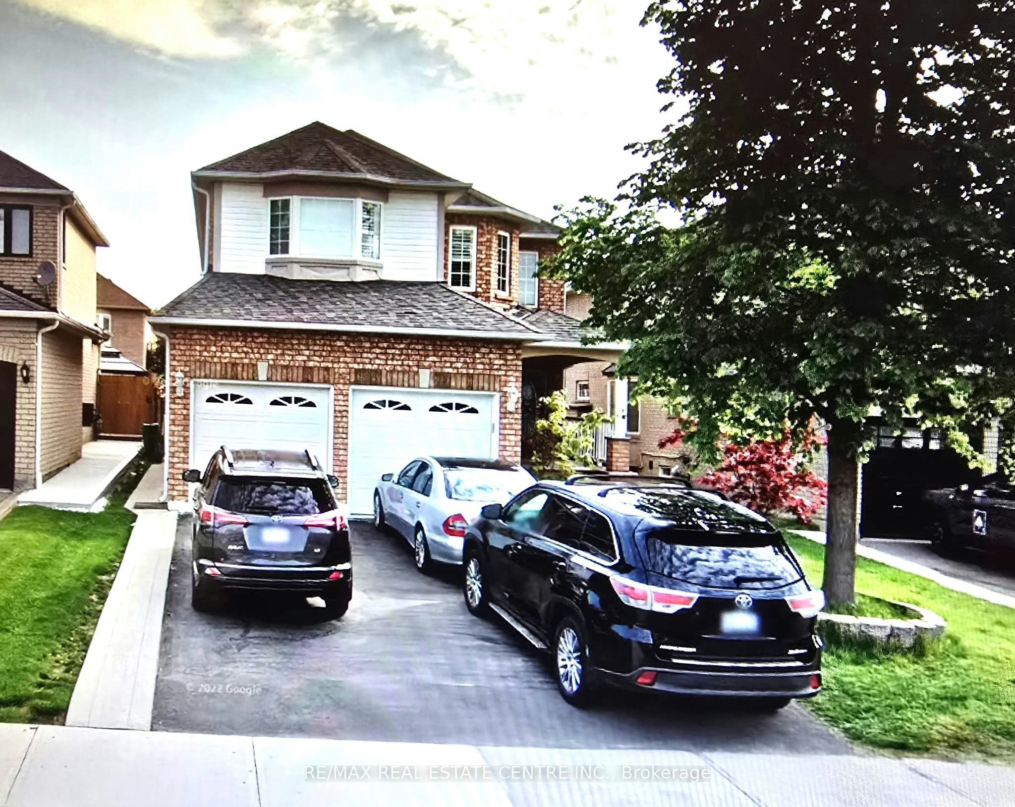 21 Robertson Davies Drive, Brampton, ON, L7A 1K4