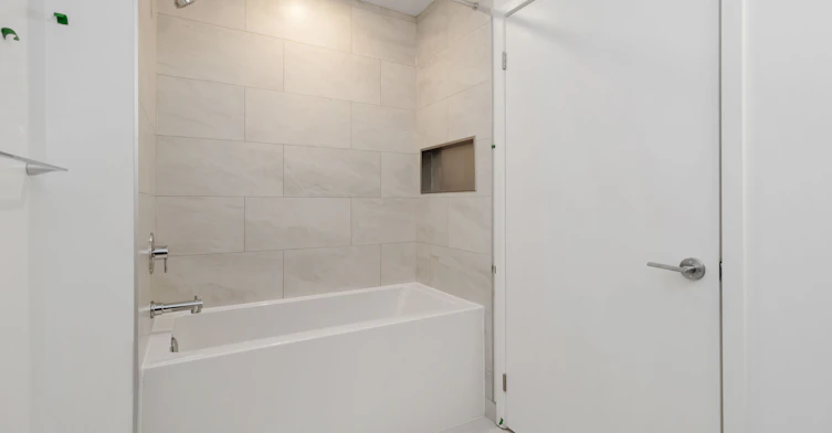 2004-395 Square One Drive, Mississauga, ON, L5B 0P6 - 16