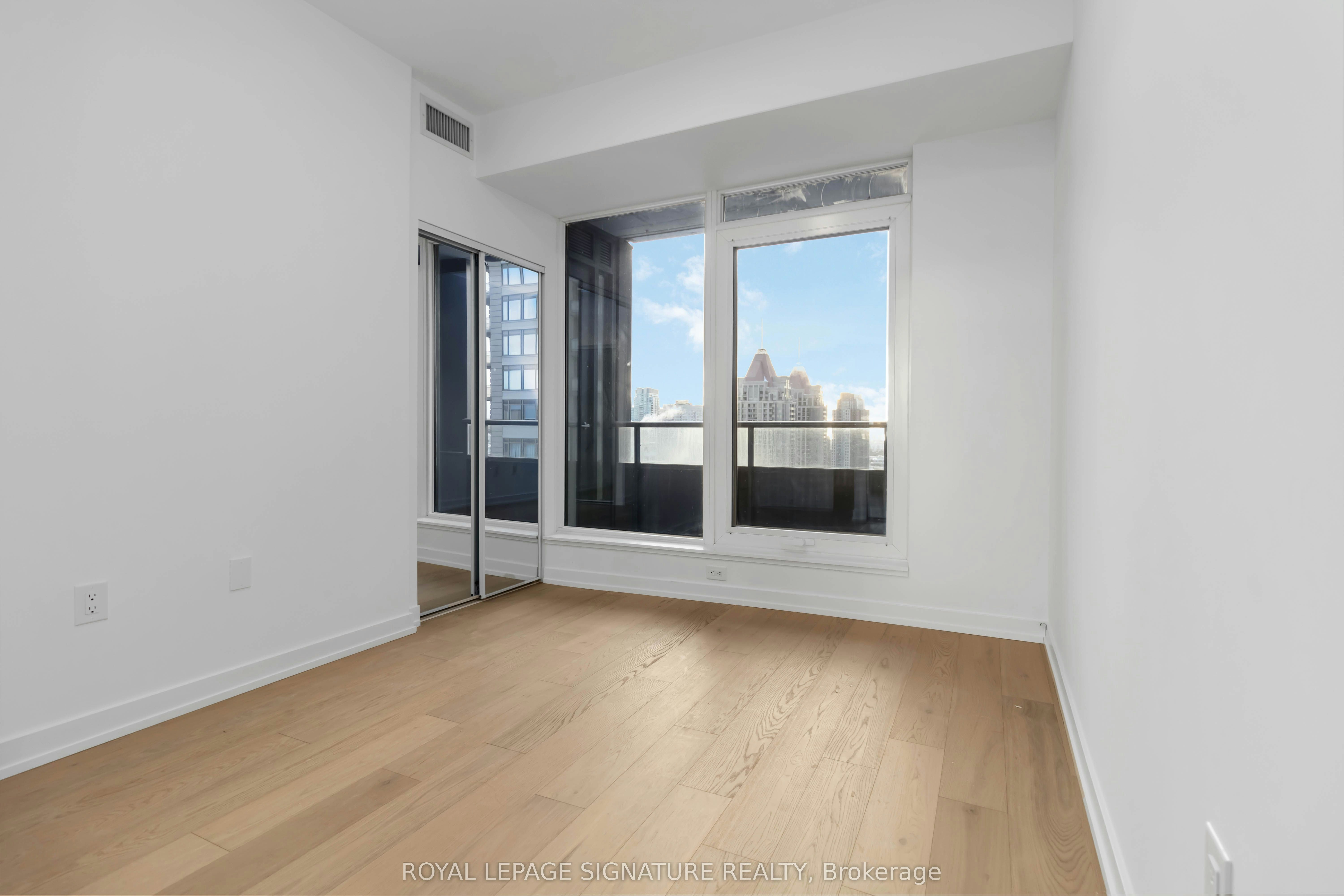 2004-395 Square One Drive, Mississauga, ON, L5B 0P6 - 12