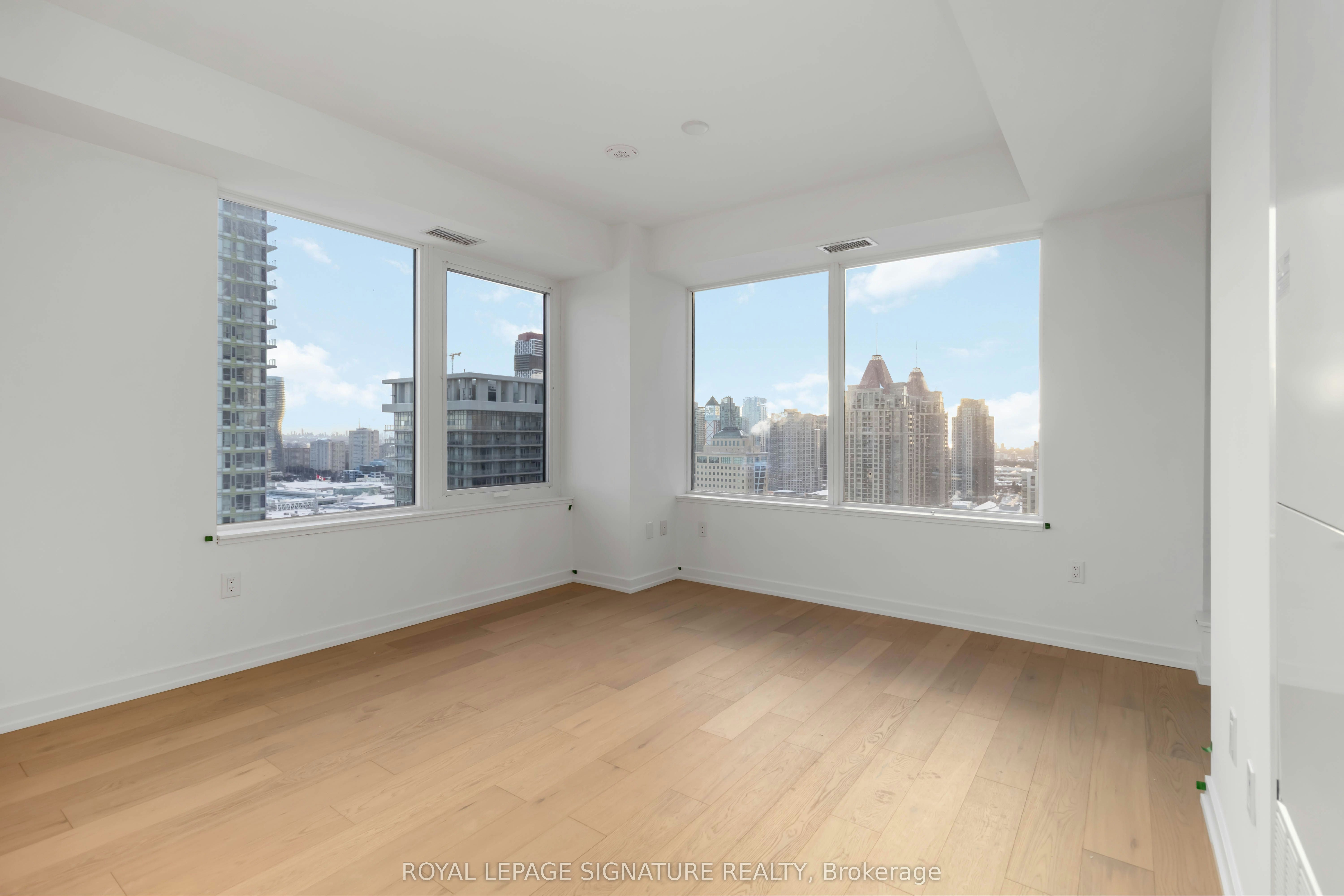 2004-395 Square One Drive, Mississauga, ON, L5B 0P6 - 9