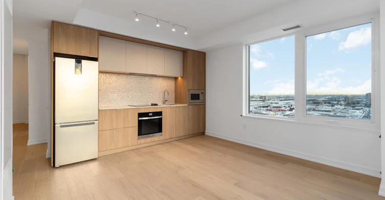 2004-395 Square One Drive, Mississauga, ON, L5B 0P6 - 5