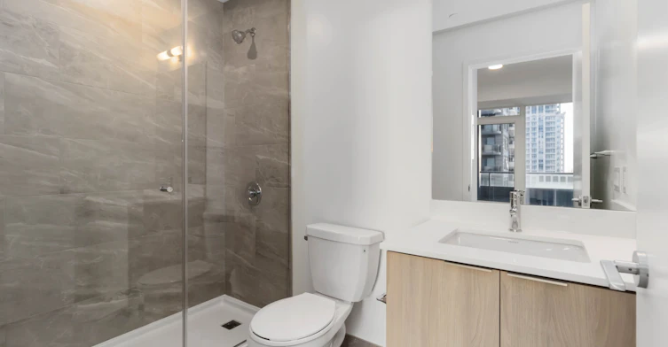 2004-395 Square One Drive, Mississauga, ON, L5B 0P6 - 13