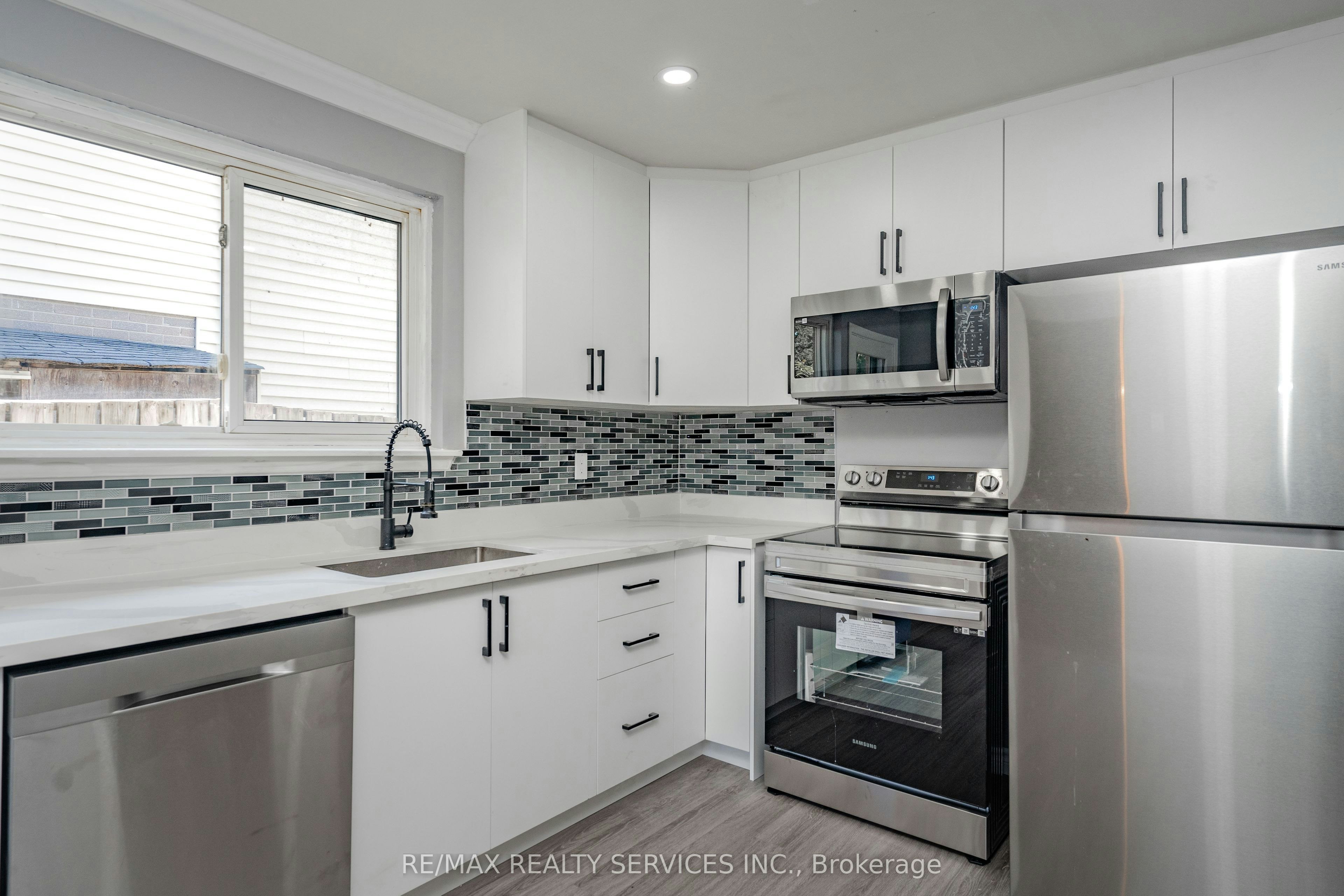 Upper Level-23 Fidelia Crescent, Brampton, ON, L6T 3P7 - 15