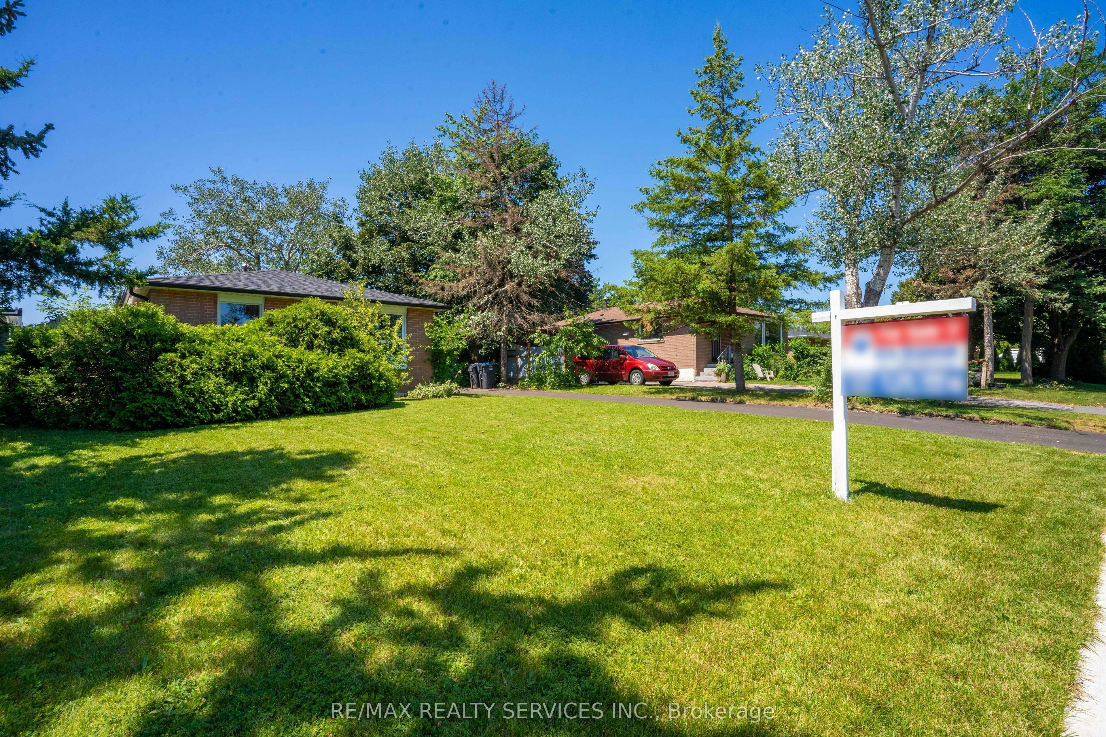 Upper Level-23 Fidelia Crescent, Brampton, ON, L6T 3P7 - 3