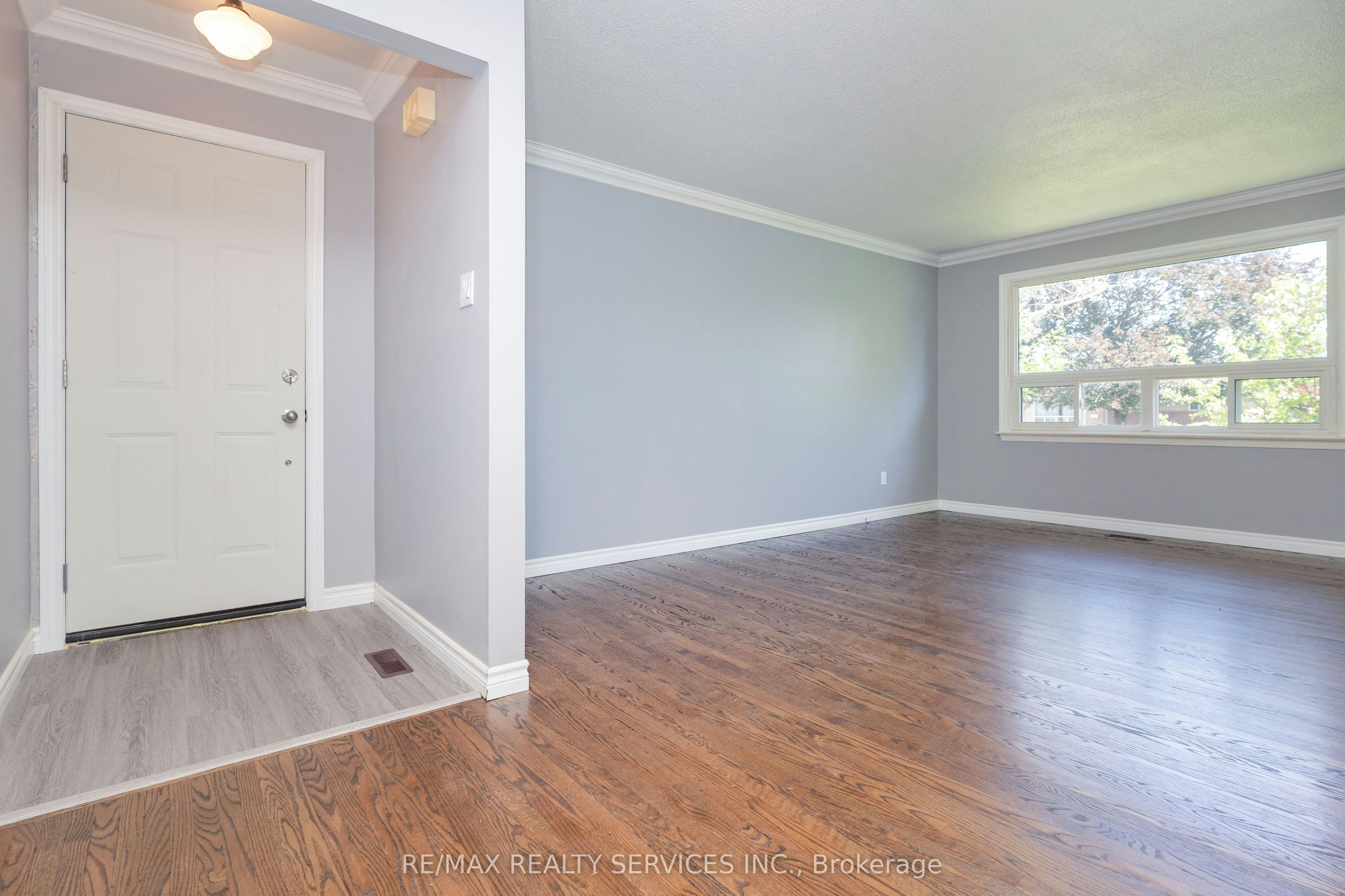 Upper Level-23 Fidelia Crescent, Brampton, ON, L6T 3P7 - 7