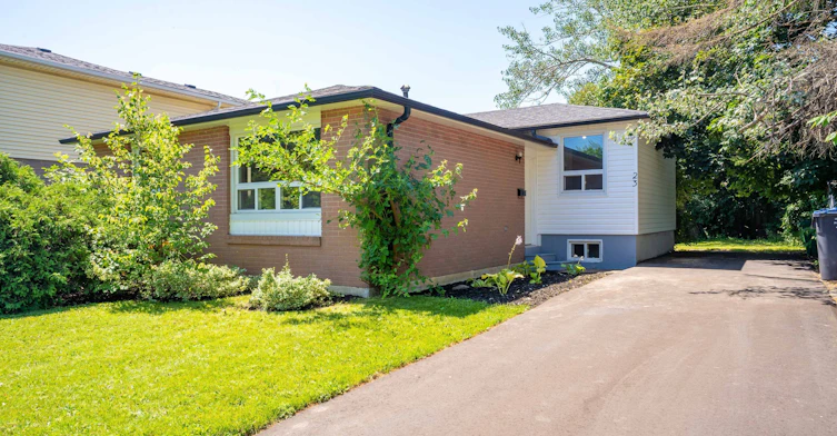 Upper Level-23 Fidelia Crescent, Brampton, ON, L6T 3P7 - 4