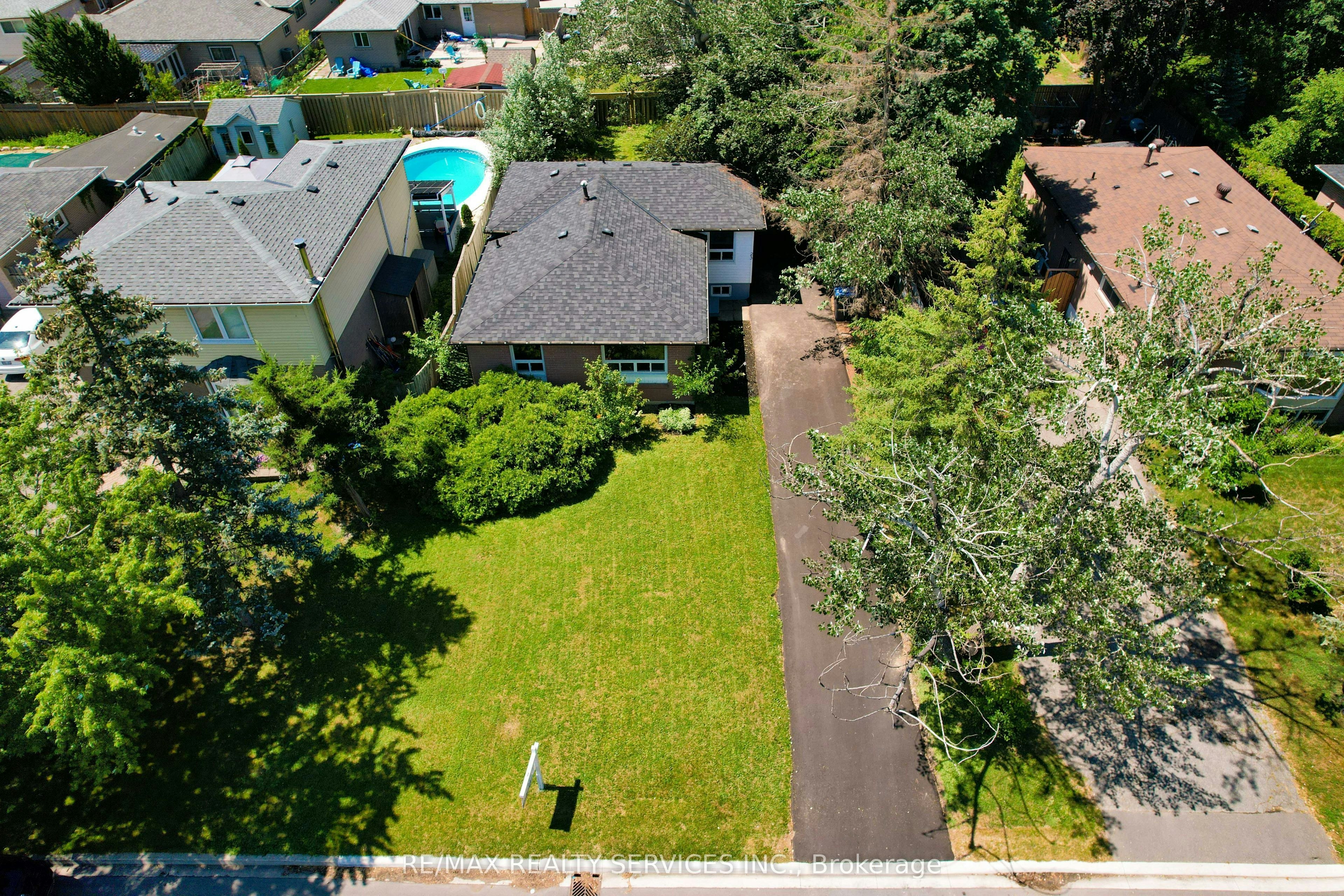 Upper Level-23 Fidelia Crescent, Brampton, ON, L6T 3P7 - 32
