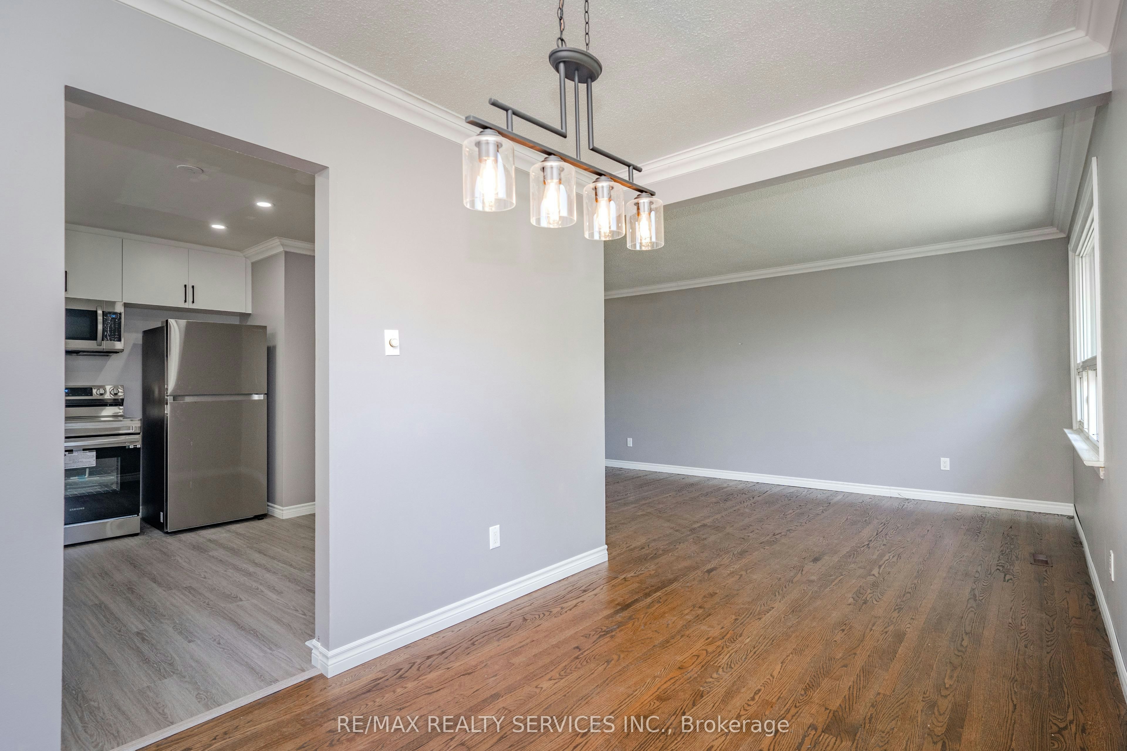 Upper Level-23 Fidelia Crescent, Brampton, ON, L6T 3P7 - 12