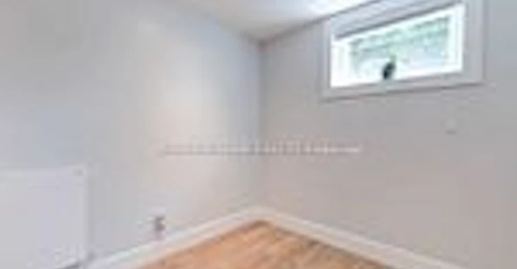 LOWER LEVEL-29 Kirby Road, Toronto, ON, M3L 1B3 - 8