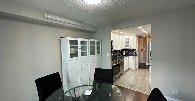912-155 Hillcrest Avenue, Mississauga, ON, L5B 3Z2 - 5