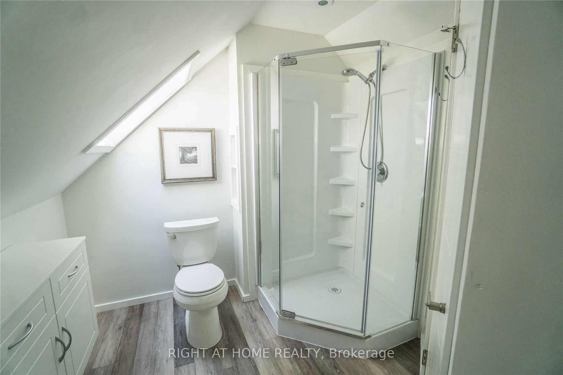 Loft-164 Trafalgar Road, Oakville, ON, L6J 3G6 - 9
