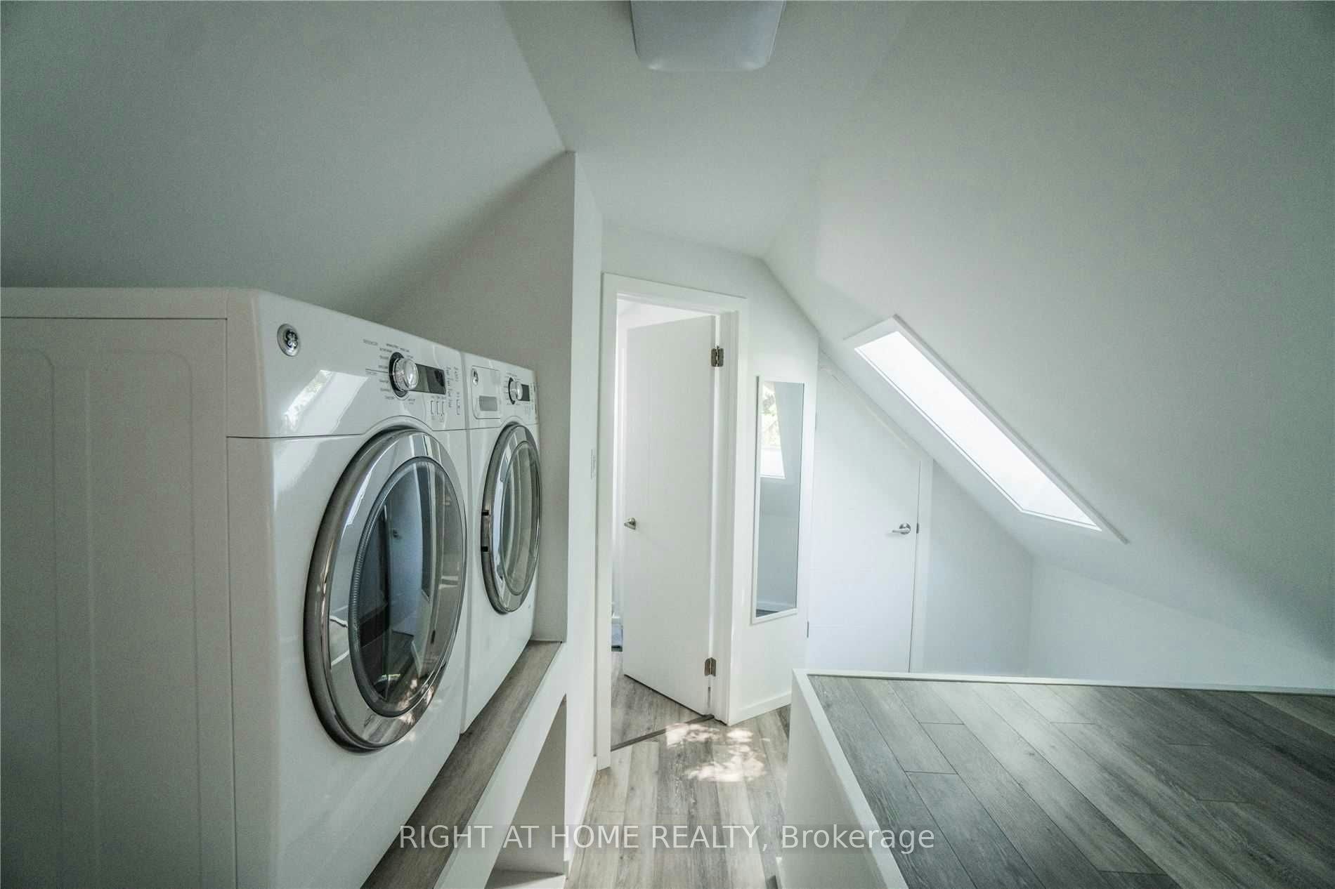 Loft-164 Trafalgar Road, Oakville, ON, L6J 3G6 - 10