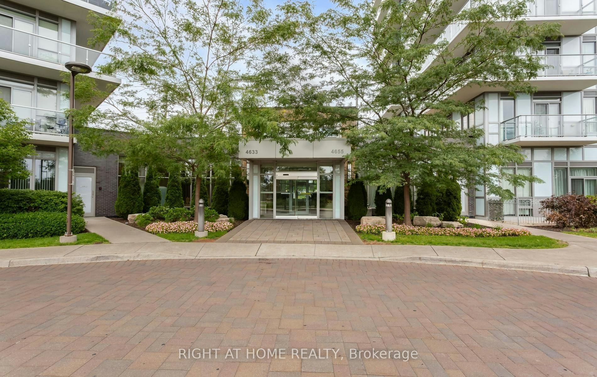 1604-4655 Glen Erin Drive, Mississauga, ON, L5M 0Z1 - 2