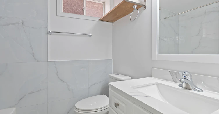 Lower-163 Rankin Crescent, Toronto, ON, M6P 4H9 - 7