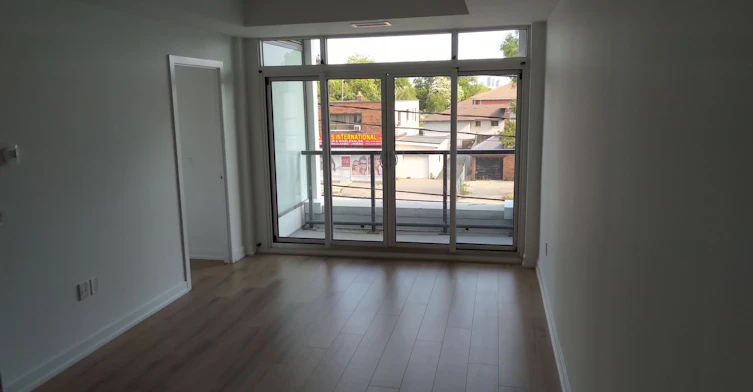 202-1195 The Queensway Avenue, Toronto, ON, M8Z 1R6 - 2