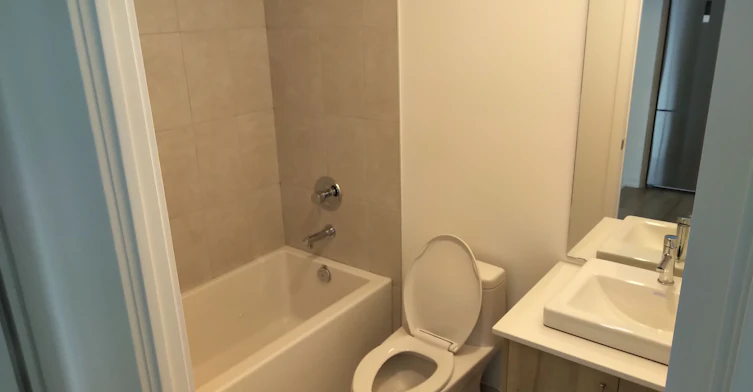 202-1195 The Queensway Avenue, Toronto, ON, M8Z 1R6 - 8