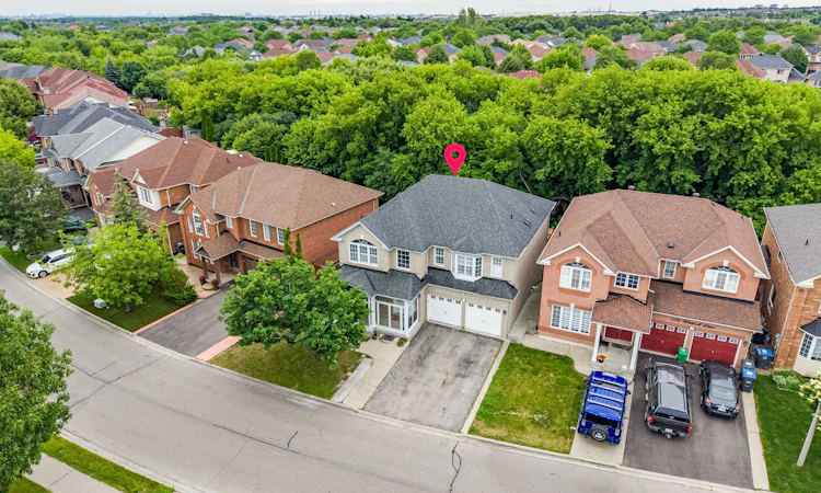141 Whitwell Drive