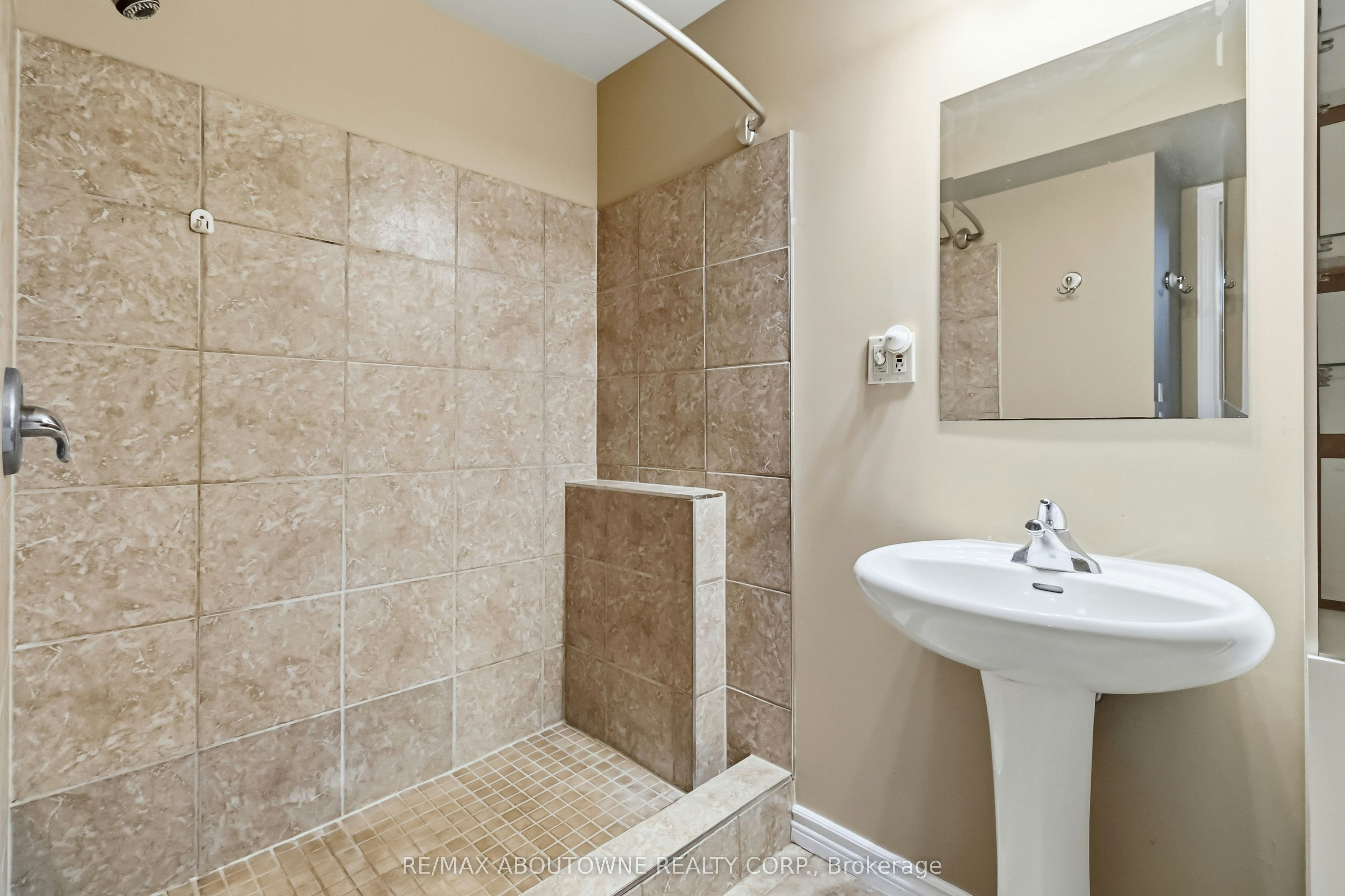 BASEMENT-143 Mccraney Street W, Oakville, ON, L6H 1H5 - 23